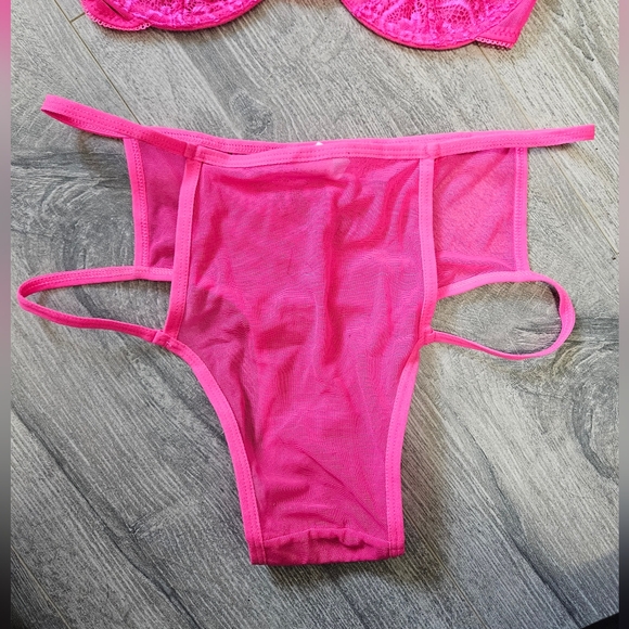 Knotty Knickers Lingerie Set - Size US S - NWOT - Picture 5 of 8